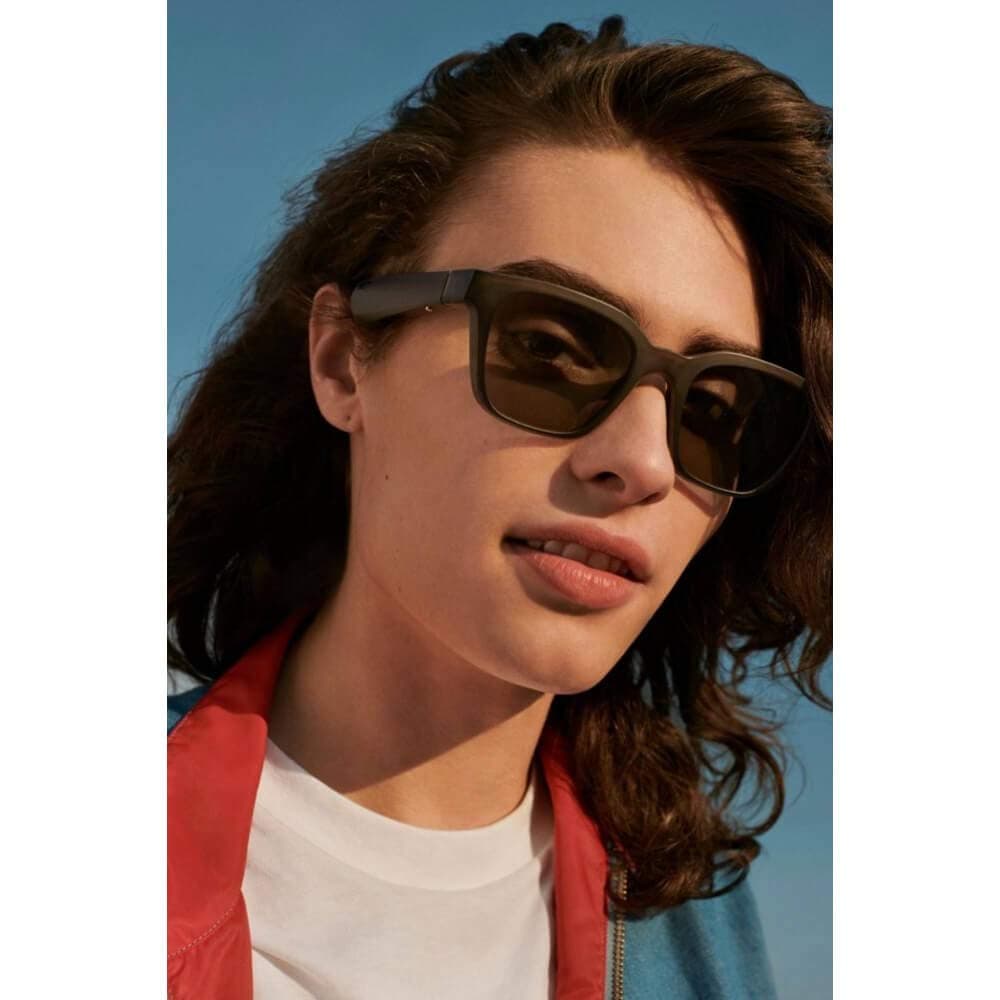 Bose Frames Alto - Smart Glasses, Bluetooth Audio Sunglasses, with Open Ear Headphones, Rectangular, Black - Image 4