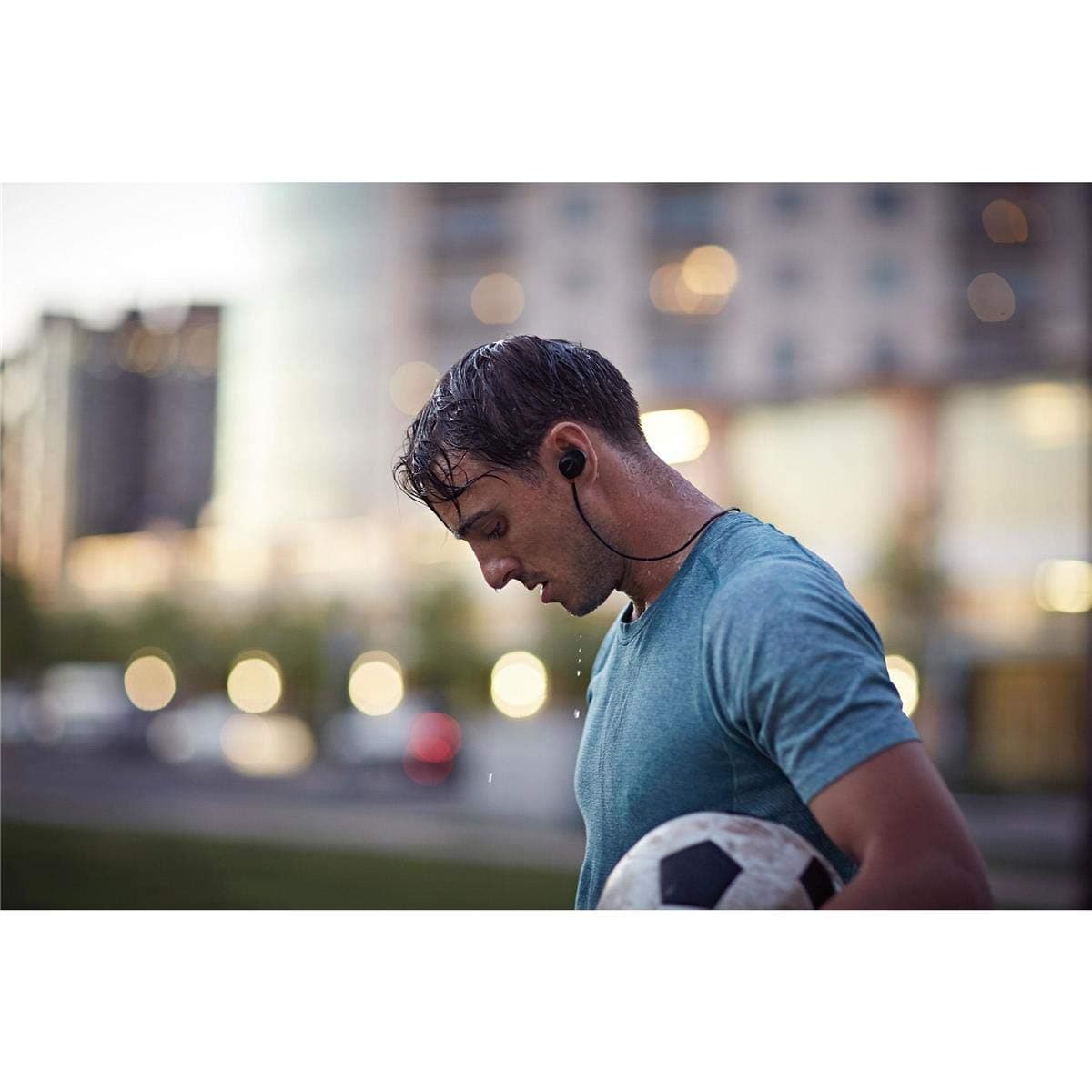 Bose SoundSport Pulse Wireless Headphones, Power Red (with Heart Rate Monitor) - Image 2